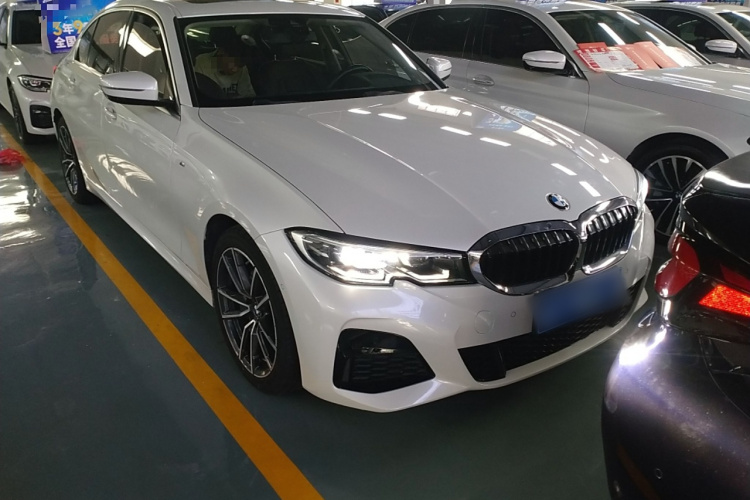 宝马3系 2021款 325Li M运动套装车身外观2