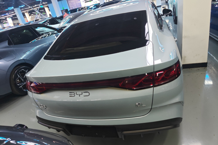 比亚迪 秦L 2024款 DM-i 80KM领先型车身外观6