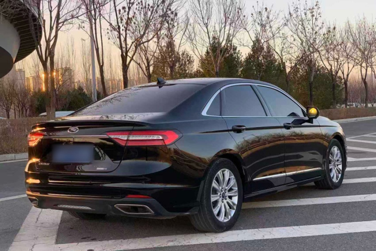 福特 金牛座 2019款 EcoBoost 245 悦享版车身外观6004