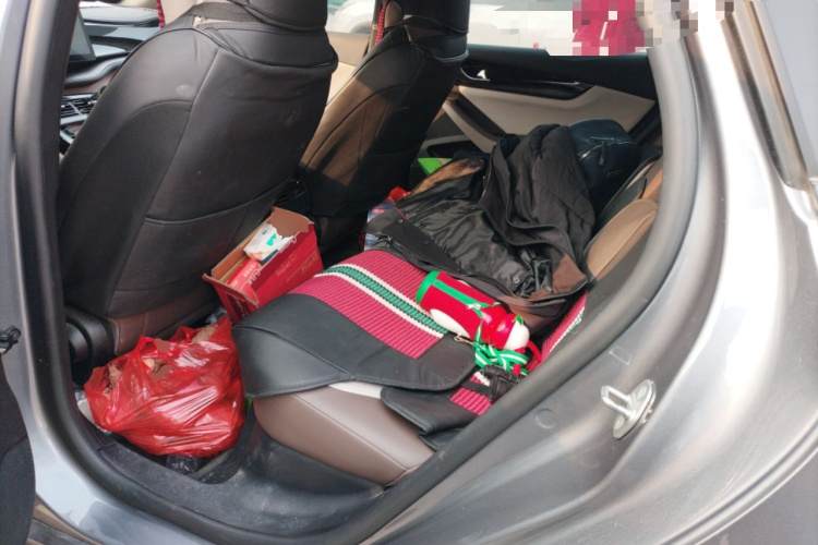 比亚迪 秦PLUS 2024款 荣耀版 DM-i 55KM领先型中控内饰21