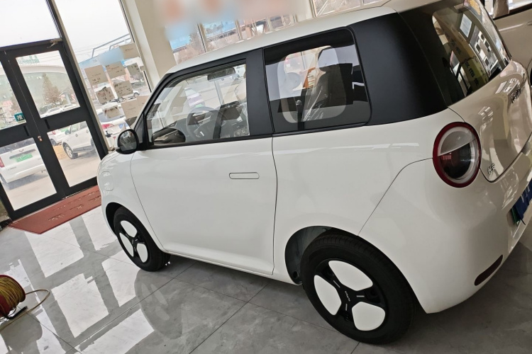 长安启源 长安Lumin 2025款 205km 香沁款车身外观4