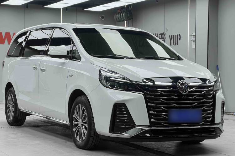 别克GL8 2023款 陆上公务舱 652T 豪华型车身外观6002