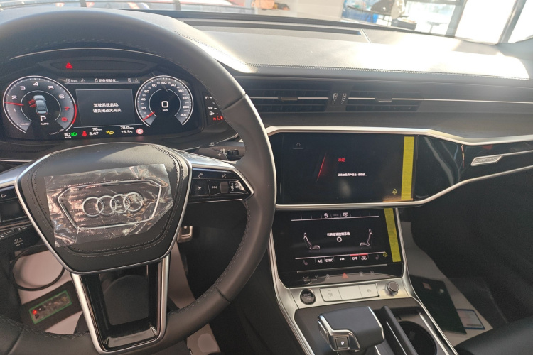 奥迪A6L 2026款 45 TFSI quattro 臻选动感型中控内饰12