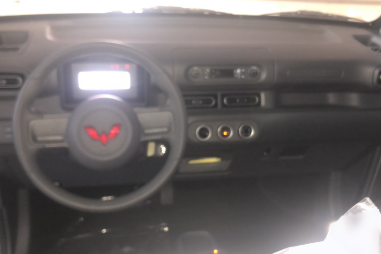 五菱汽车 五菱之光新能源 2025款 201km 标准型中控内饰7003