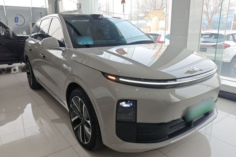 理想汽车 理想L6 2024款 Max车身外观3