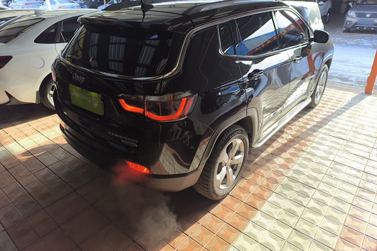 Jeep 指南者 2017款 200T 自动家享版车身外观7