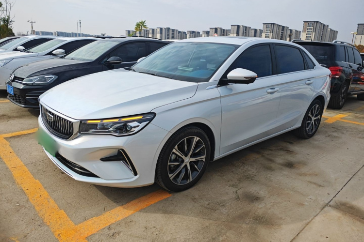 吉利汽车 帝豪 2022款 第4代 1.5L CVT旗舰型车身外观1