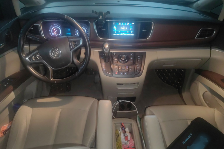 别克GL8 2018款 28T 豪华型 国VI中控内饰12