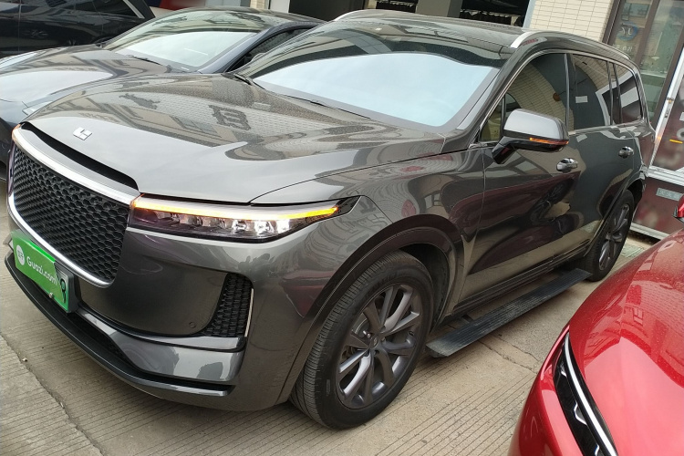 理想汽车 理想ONE 2020款 增程6座版车身外观4