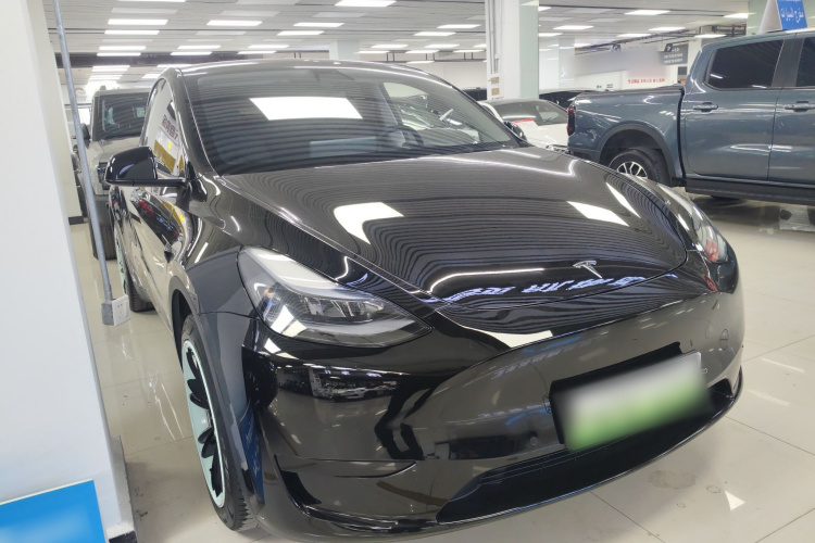 特斯拉 Model Y 2022款 改款 后轮驱动版车身外观3