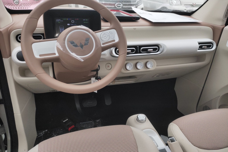 五菱汽车 宏光MINIEV 2024款 第三代 215km 青春版中控内饰12