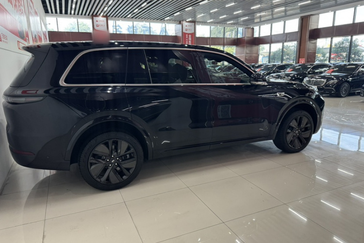 理想汽车 理想L9 2022款 Max车身外观6010