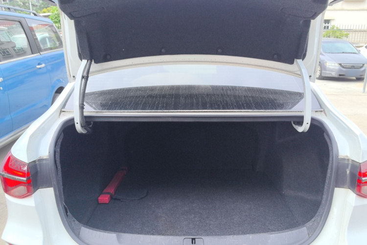 雪佛兰 科鲁泽 2019款 RS 330T 自动畅快版 国VI机舱底盘23