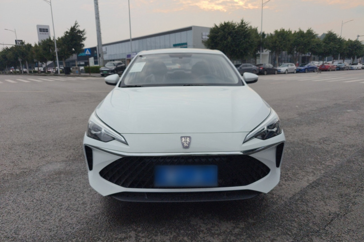 荣威i5 2023款 1.5L CVT豪华版车身外观2