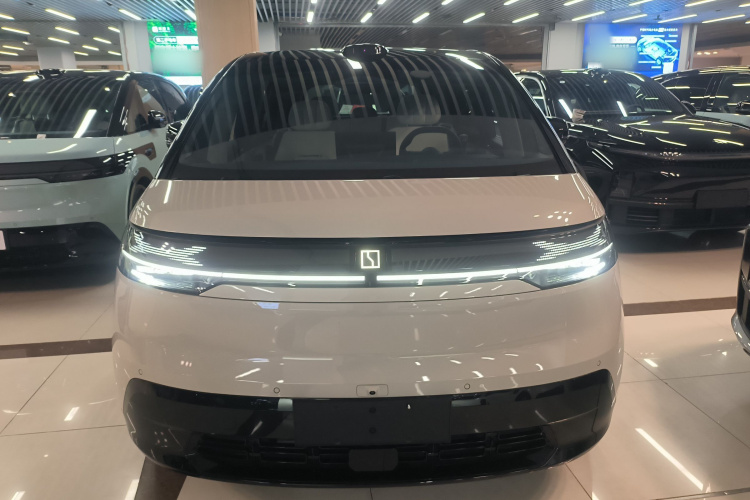 极氪MIX 2025款 长续航智驾版车身外观6001