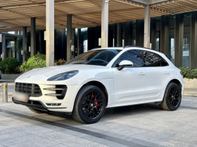 保时捷 2017款  Macan Turbo 3.6T