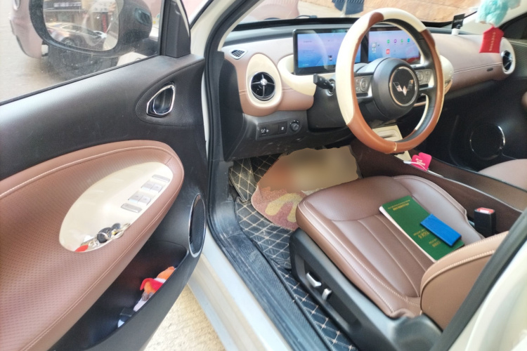 五菱汽车 五菱缤果 2023款 333km 灵犀互联+款中控内饰20