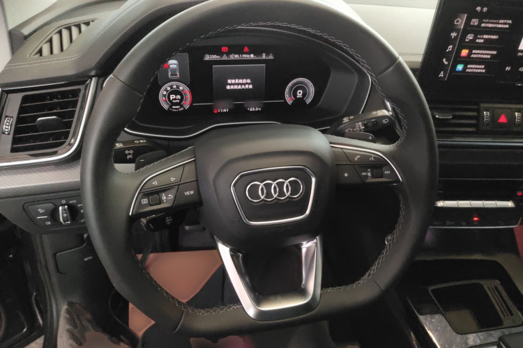 奥迪Q5L 2022款 改款 40T 豪华动感型中控内饰13
