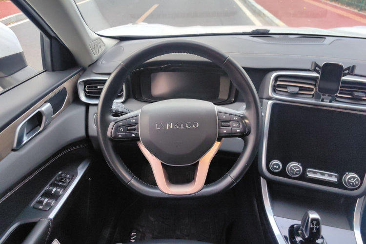 领克01 2017款 2.0T 两驱型版局部细节13