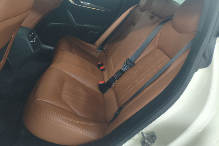 玛莎拉蒂 Ghibli 2014款 3.0T 标准版中控内饰7004