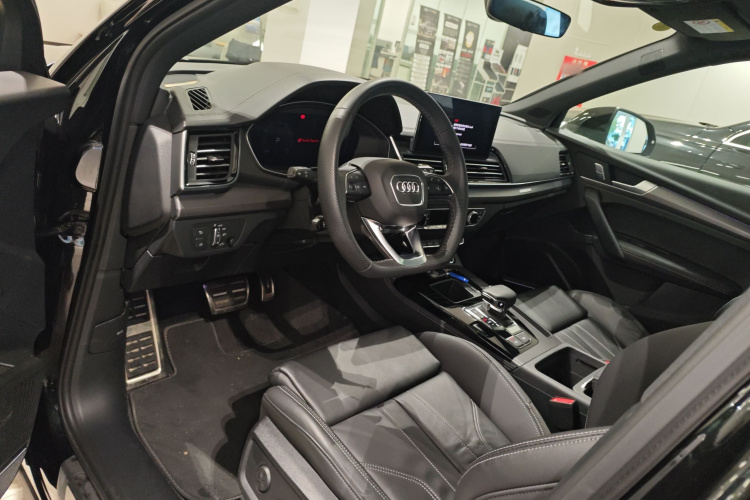 奥迪Q5L 2024款 45 TFSI 豪华动感型中控内饰20