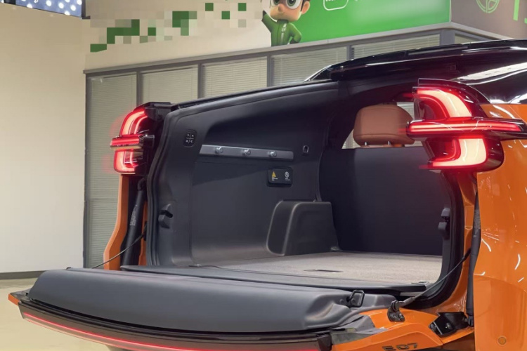 长安启源E07 2025款 增程 四驱 39kWh Max智驾版车身外观6012