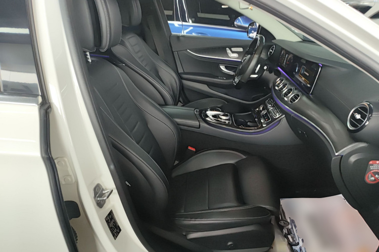 奔驰E级 2016款 E 200 L 运动型局部细节41