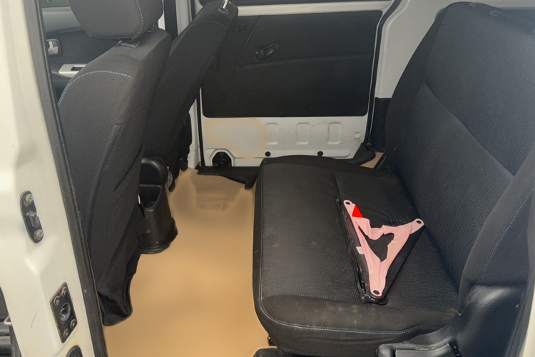 长安凯程 欧诺S 2014款 1.5L基本型中控内饰7002