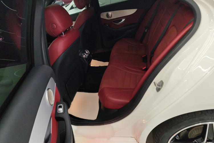 奔驰C级 2020款 改款 C 260 运动版中控内饰7004