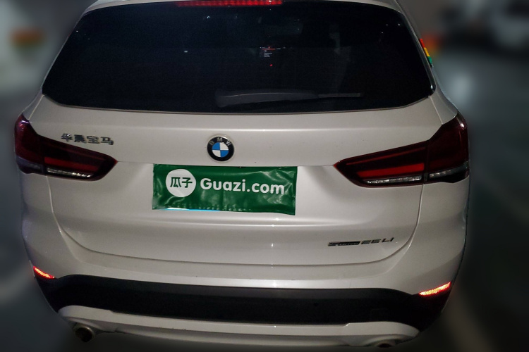 宝马X1 2022款 sDrive25Li 领先型车身外观6004