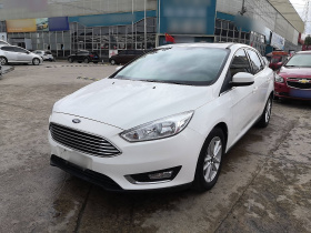 福特 福克斯 2018款 三厢经典 EcoBoost 180 自动精英型