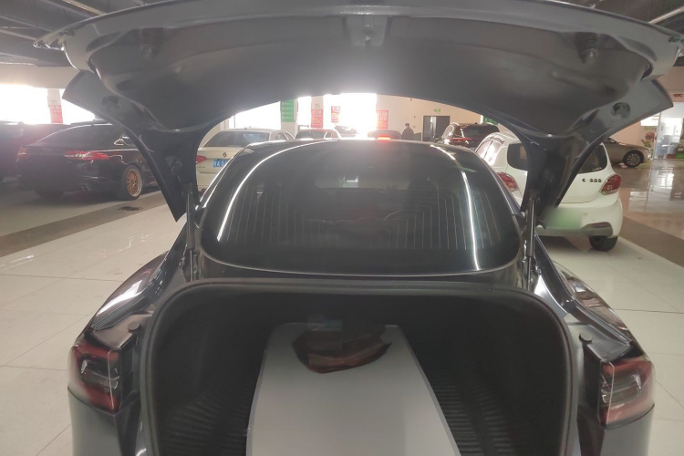 特斯拉 Model 3 2019款 标准续航后驱升级版机舱底盘23