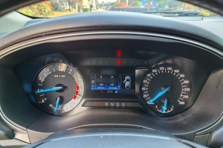 福特 蒙迪欧 2020款 EcoBoost 200 时尚型局部细节14