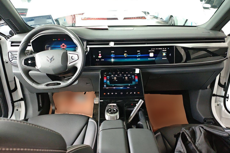 ARCFOX极狐 极狐 阿尔法T(ARCFOX αT) 2023款 480 森林版 175kW中控内饰12