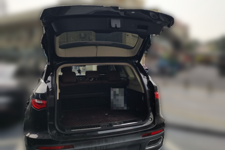 众泰T700 2017款 2.0T 自动尊贵型中控内饰23