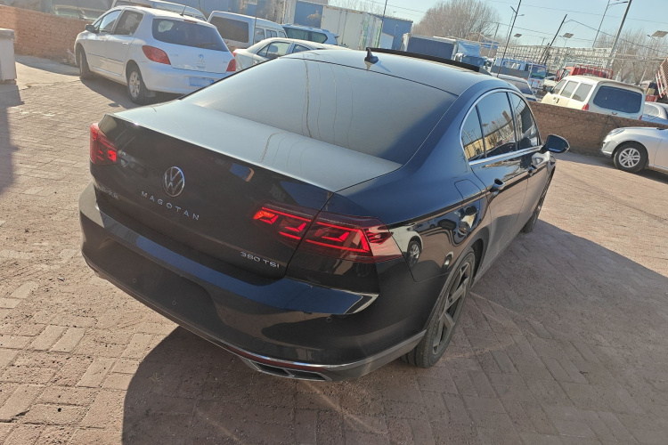 大众 迈腾 2023款 200万辆纪念版 380TSI DSG旗舰型车身外观7