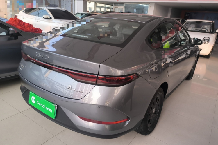 比亚迪 秦PLUS 2025款 DM-i 智驾版 55KM领先型车身外观7