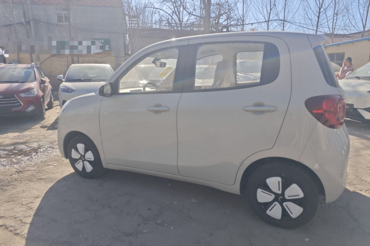 五菱汽车 宏光MINIEV 2025款 四门版 进阶款车身外观4