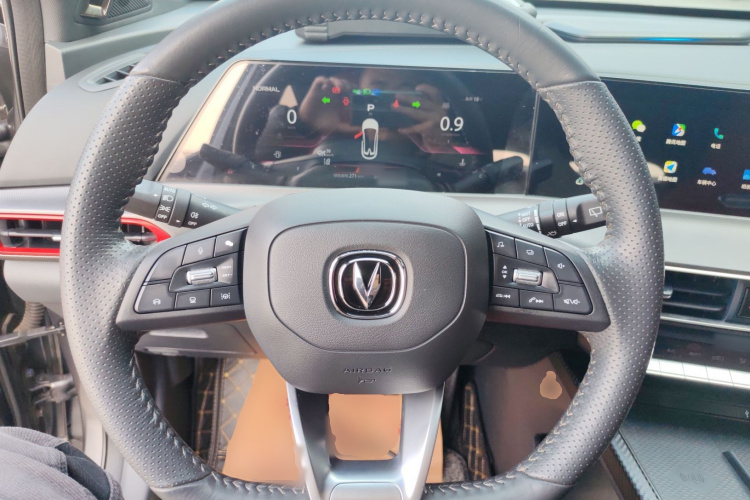 长安UNI-T 2020款 1.5T 旗舰型局部细节13