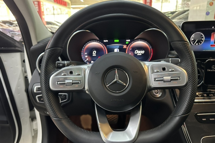 奔驰C级 2020款 C 260 L 运动版中控内饰7005