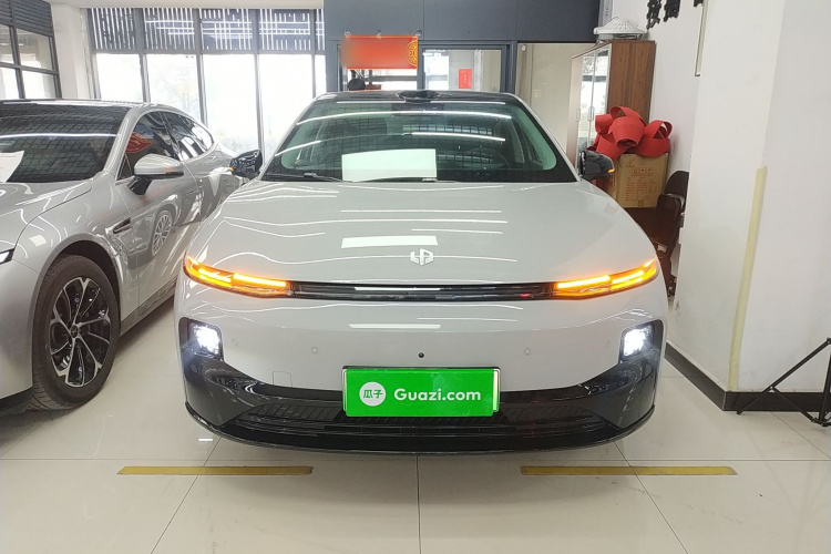 零跑汽车 零跑B01 2025款 650激光雷达版车身外观2