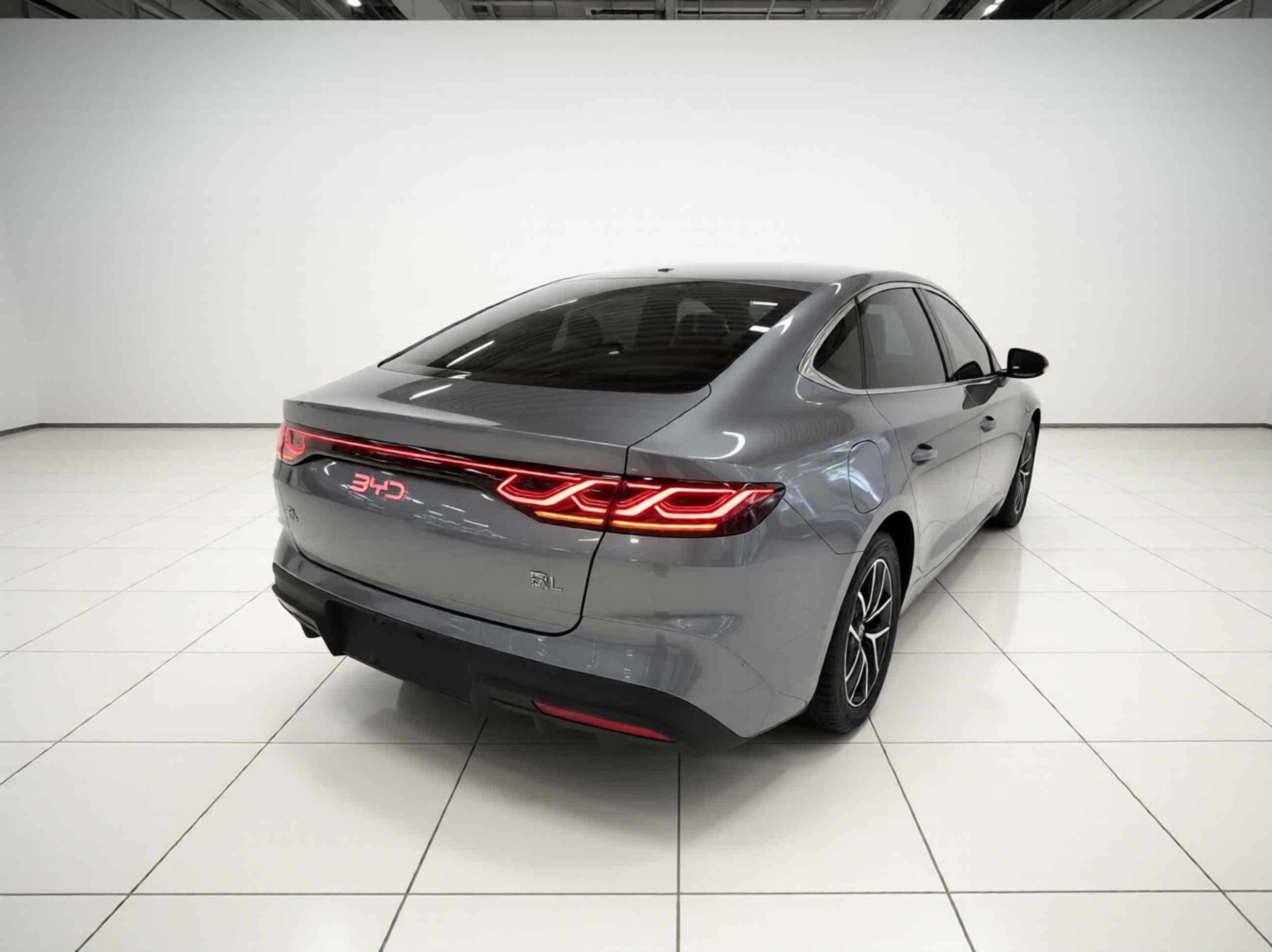 比亚迪 秦L 2024款 DM-i 120KM领先型(5)