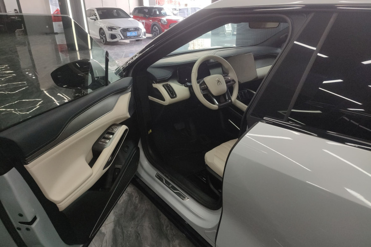 比亚迪 宋L EV 2024款 662km 超越型中控内饰7003