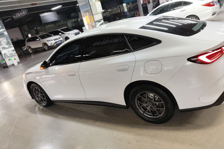 比亚迪 海豹06新能源 2024款 DM-i 80KM豪华型车身外观4