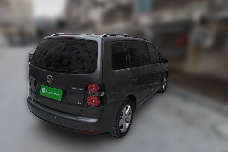 大众 途安 2015款 1.4T DSG舒适版5座车身外观7