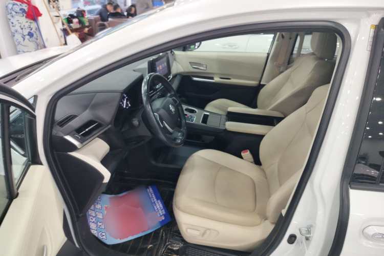 丰田 赛那SIENNA 2021款 2.5L混动 豪华版中控内饰7003
