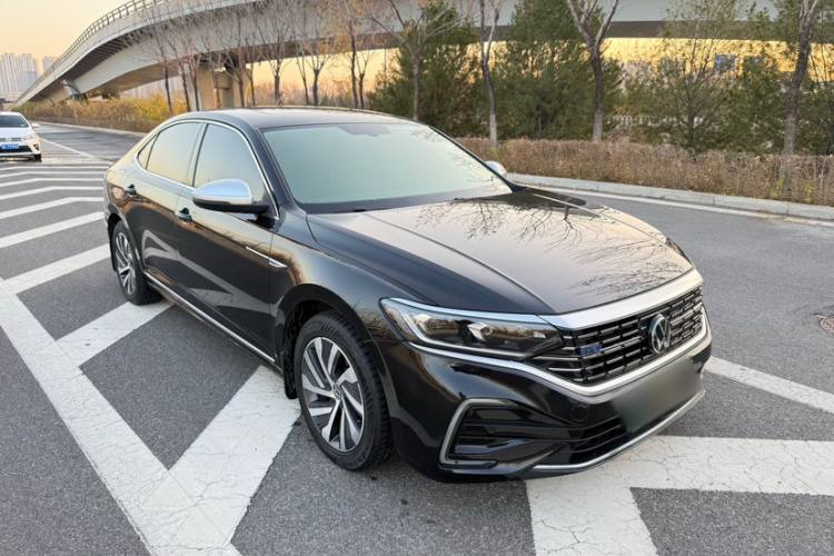 大众 帕萨特新能源 2023款 430PHEV 混动精英版车身外观6004