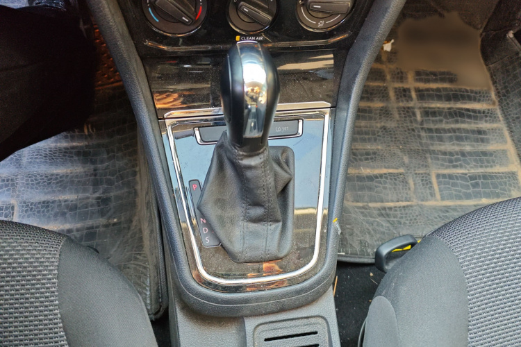 大众 2019款 改款 宝来·传奇 1.5L 自动时尚型 国VI局部细节18