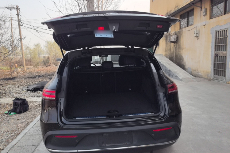 奔驰EQC 2021款 EQC 400 4MATIC机舱底盘23