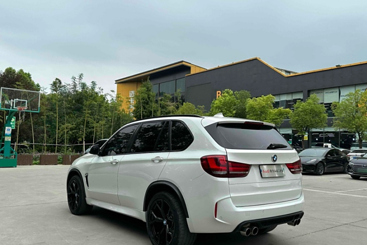 宝马X5(进口) 2014款 xDrive35i 典雅型车身外观6006